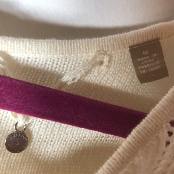 Anthropologie Knitted & Knotted Cream Lace Light Sweater size M - Picture 5 of 10